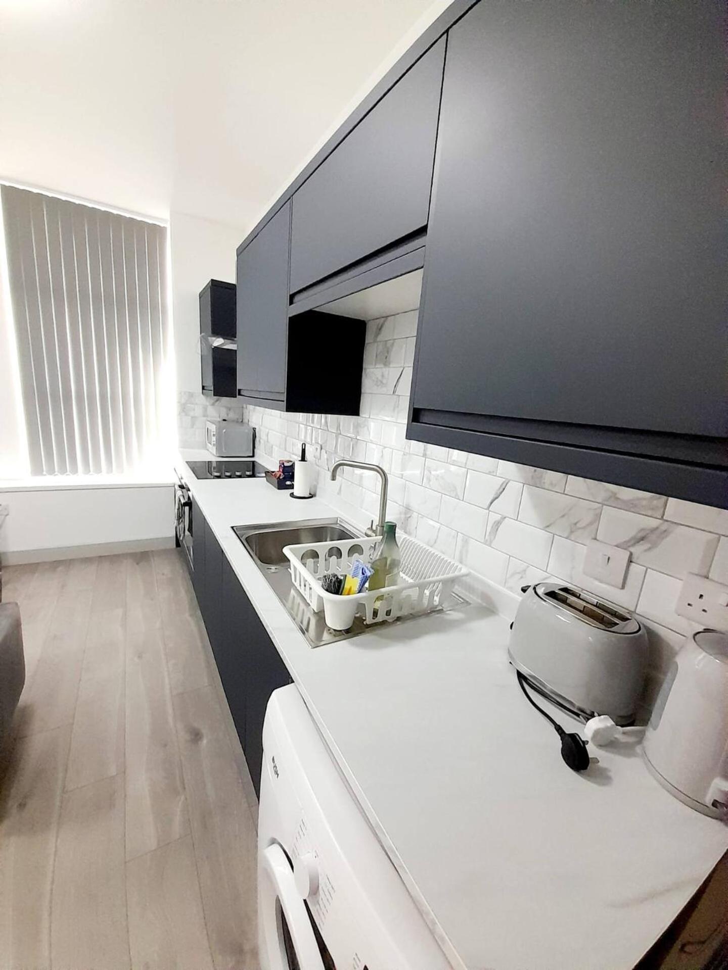 1 & 2 Bed Apartments - Desborough, Kettering, Wifi, Parking, Family Exterior foto